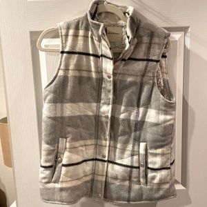 Thread and Supply Winter Vest 🤍 Size Small